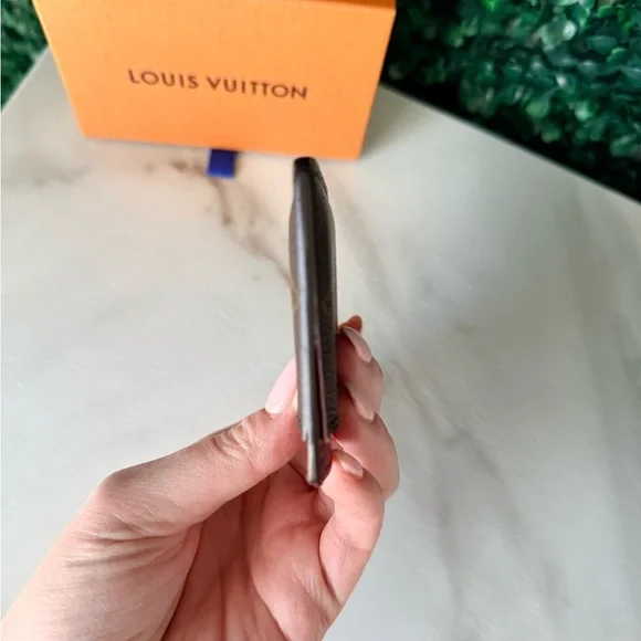 Louis Vuitton Monogram Card Holder with Pink Trim - Picture 4 of 7
